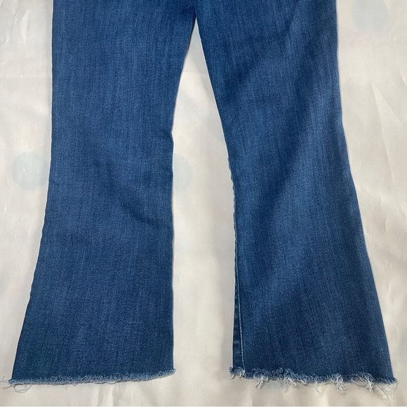 MOTHER- The Insider Crop Step Fray Jeans in Not Rough Enough Dark Wash Size 26 - Picture 7 of 9